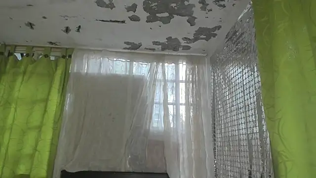 Snapshot of Megan_Miles02 chatting on 01-16-25, 11:06 Megan Miles02 online show from 01-16-25, 11:06