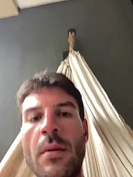 Snapshot of bruno106969 chatting on 01-27-25, 07:46 bruno106969 online show from 01-27-25, 07:46