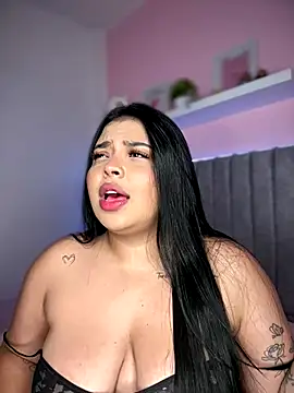 Snapshot of Emily_cooper20 chatting on 01-09-26, 03:31 Emily cooper20 online show from 01-09-26, 03:31