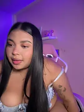 Emily cooper20 online show from 07-28-26, 01:23