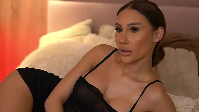 Snapshot of AvaHeath chatting on 03-02-25, 10:27 AvaHeath online show from 03-02-25, 10:27