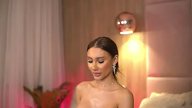 Snapshot of AvaHeath chatting on 03-18-25, 01:32 AvaHeath online show from 03-18-25, 01:32