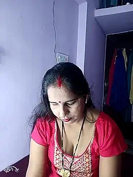 reemacouple007 online show from 03-12-26, 08:04