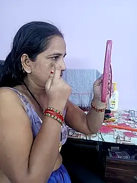 Snapshot of reemacouple007 chatting on 05-02-26, 03:22 reemacouple007 online show from 05-02-26, 03:22