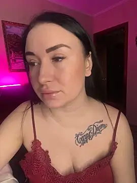 Snapshot of Roxana_Bell chatting on 01-22-25, 12:38 Roxana Bell online show from 01-22-25, 12:38