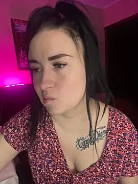 Snapshot of Roxana_Bell chatting on 02-28-25, 04:10 Roxana Bell online show from 02-28-25, 04:10
