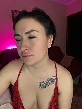Snapshot of Roxana_Bell chatting on 03-11-25, 10:09 Roxana Bell online show from 03-11-25, 10:09