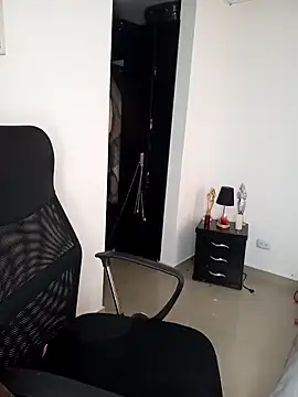 tata laima   online show from 01-29-25, 03:15