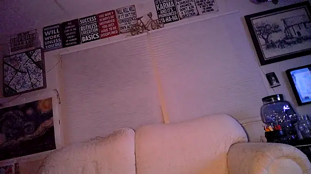 BobbyQ29 online show from 06-11-26, 05:27