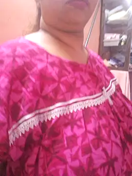 Snapshot of Ravina_patil1 chatting on 03-20-25, 07:14 Ravina patil1 online show from 03-20-25, 07:14