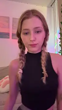 LunaRase online show from 10-27-25, 11:03