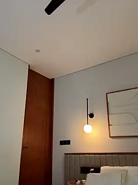 Snapshot of LunaRase chatting on 01-10-26, 07:43 LunaRase online show from 01-10-26, 07:43