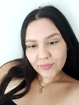 Ariakris online show from 11-17-25, 01:33