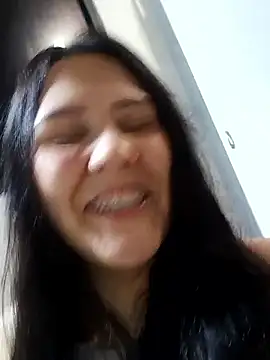 Ariakris online show from 05-06-26, 03:24