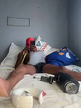 Snapshot of Maskman941 chatting on 11-16-25, 09:48 Maskman941 online show from 11-16-25, 09:48