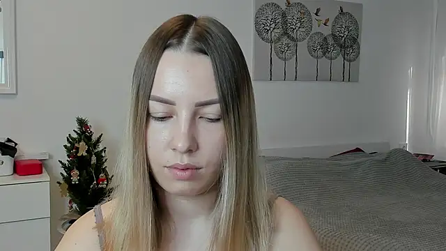 Snapshot of Mia_shy1 chatting on 01-09-25, 07:31 Mia shy1 online show from 01-09-25, 07:31