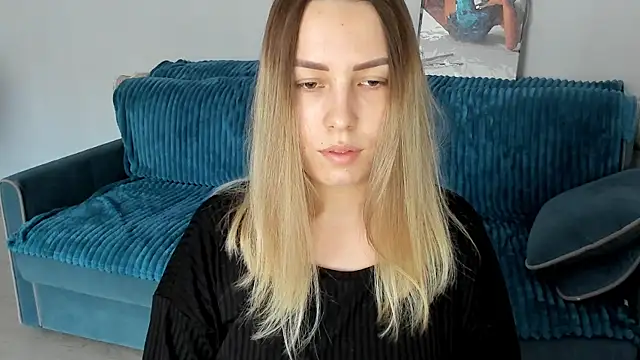 Snapshot of Mia_shy1 chatting on 01-29-25, 10:16 Mia shy1 online show from 01-29-25, 10:16