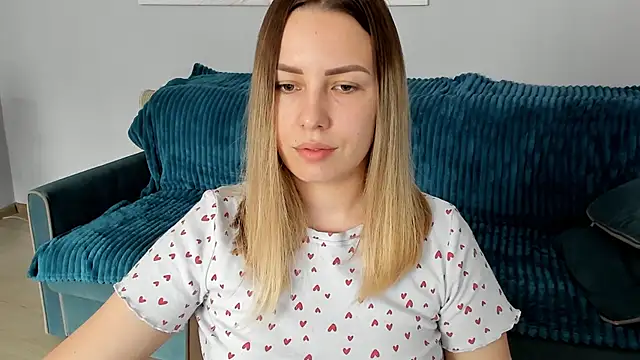 Snapshot of Mia_shy1 chatting on 02-05-25, 10:19 Mia shy1 online show from 02-05-25, 10:19