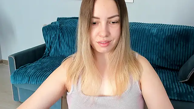 Snapshot of Mia_shy1 chatting on 02-12-25, 07:23 Mia shy1 online show from 02-12-25, 07:23