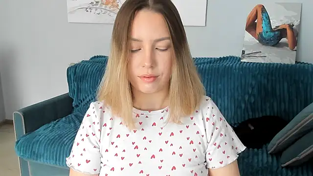 Snapshot of Mia_shy1 chatting on 02-26-25, 06:58 Mia shy1 online show from 02-26-25, 06:58