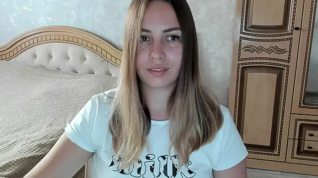 Snapshot of Mia_shy1 chatting on 10-31-25, 07:31 Mia shy1 online show from 10-31-25, 07:31