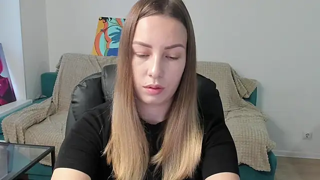 Snapshot of Mia_shy1 chatting on 11-28-25, 06:27 Mia shy1 online show from 11-28-25, 06:27