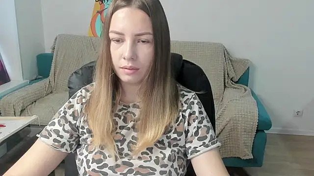 Snapshot of Mia_shy1 chatting on 12-02-25, 06:52 Mia shy1 online show from 12-02-25, 06:52