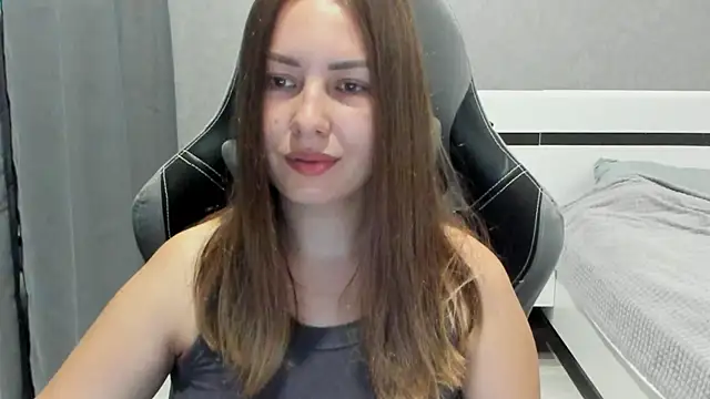 Snapshot of Mia_shy1 chatting on 07-24-26, 03:15 Mia shy1 online show from 07-24-26, 03:15