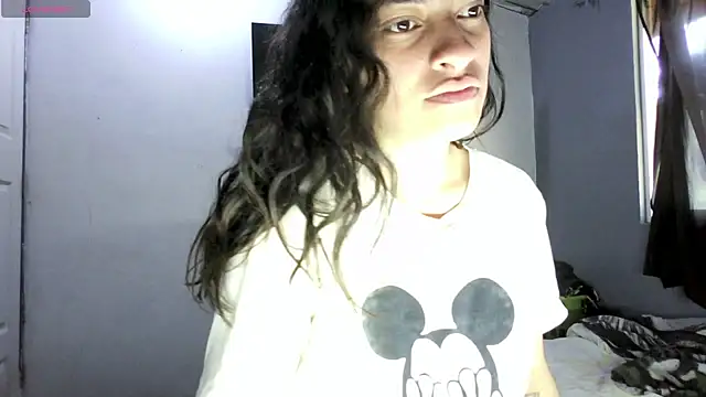 Snapshot of stephybrowm7 chatting on 05-05-26, 01:19 stephybrowm7 online show from 05-05-26, 01:19