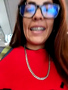 Snapshot of Lena-32 chatting on 12-27-24, 03:26 Lena-32 online show from 12-27-24, 03:26