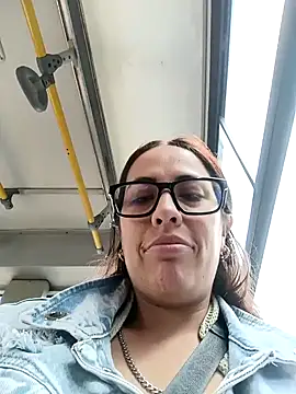 Snapshot of Lena-32 chatting on 12-28-24, 03:37 Lena-32 online show from 12-28-24, 03:37