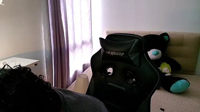 Snapshot of _nickconnor01 chatting on 12-12-24, 09:15 nickconnor01 online show from 12-12-24, 09:15