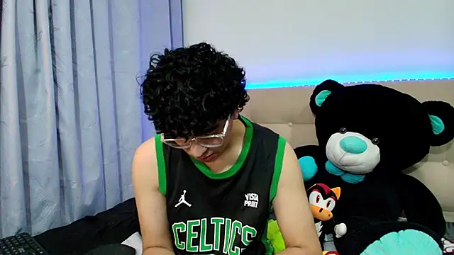 Snapshot of _nickconnor01 chatting on 12-16-24, 01:10 nickconnor01 online show from 12-16-24, 01:10