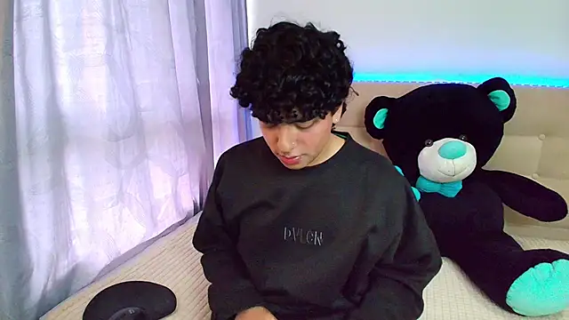 Snapshot of _nickconnor01 chatting on 12-30-24, 08:58 nickconnor01 online show from 12-30-24, 08:58