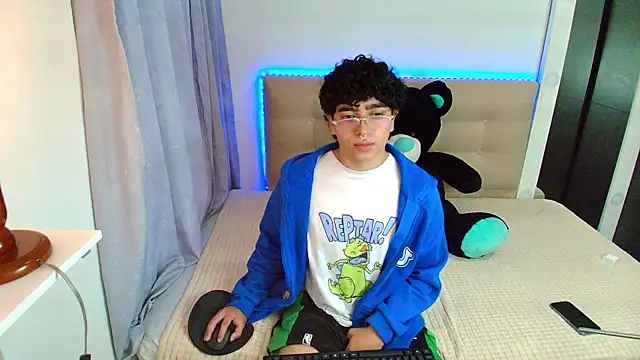 Snapshot of _nickconnor01 chatting on 01-02-25, 10:55 nickconnor01 online show from 01-02-25, 10:55