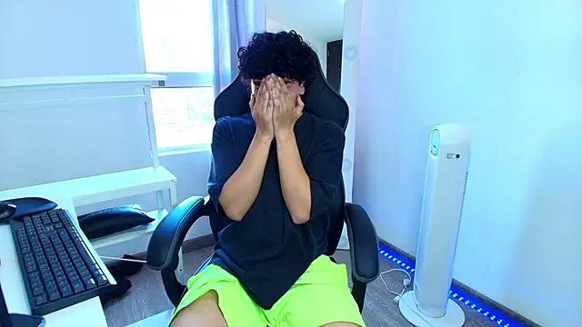 Snapshot of _nickconnor01 chatting on 01-18-25, 04:53 nickconnor01 online show from 01-18-25, 04:53