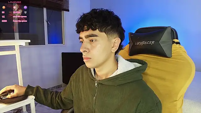 Snapshot of _nickconnor01 chatting on 10-05-25, 12:42 nickconnor01 online show from 10-05-25, 12:42