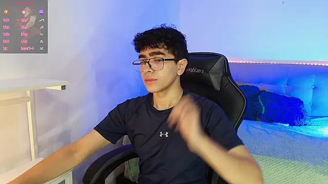 Snapshot of _nickconnor01 chatting on 12-03-25, 05:11 nickconnor01 online show from 12-03-25, 05:11