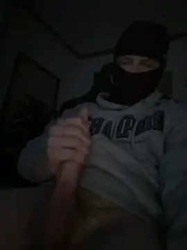 Snapshot of slade_ chatting on 02-12-26, 01:22 slade online show from 02-12-26, 01:22