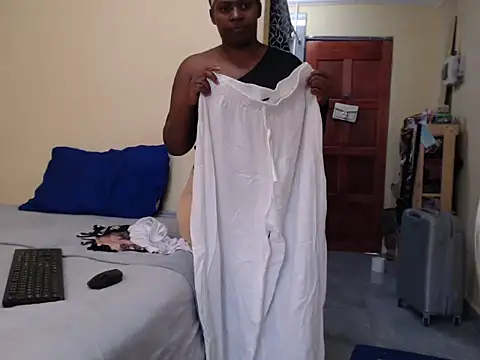 SALTRYHIPS29x online show from 02-21-25, 09:45