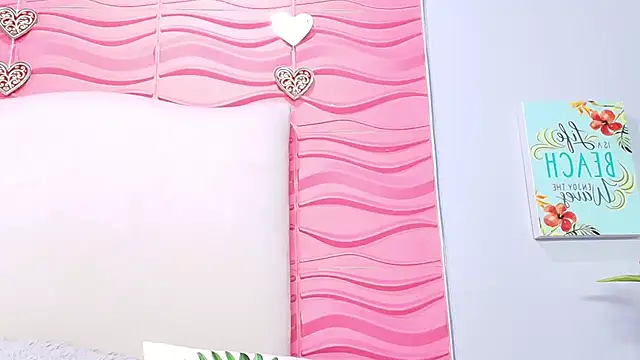 Veronica Tits online show from 02-19-25, 08:22