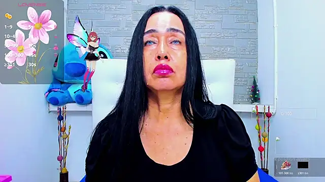 Snapshot of HorniestMilf chatting on 10-31-25, 09:38 HorniestMilf online show from 10-31-25, 09:38