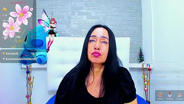 Snapshot of HorniestMilf chatting on 11-05-25, 11:16 HorniestMilf online show from 11-05-25, 11:16