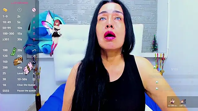 Snapshot of HorniestMilf chatting on 11-17-25, 07:52 HorniestMilf online show from 11-17-25, 07:52