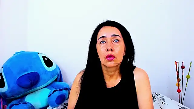 HorniestMilf online show from 05-30-26, 07:33