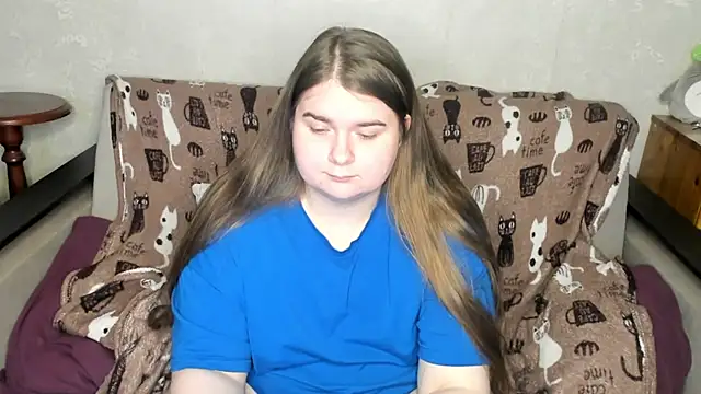 Snapshot of Aushpana chatting on 03-10-25, 01:10 Aushpana online show from 03-10-25, 01:10