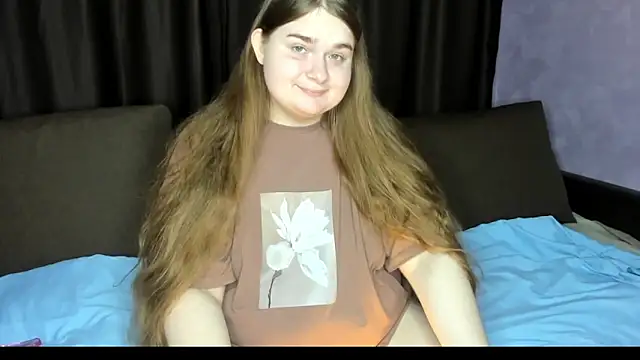 Snapshot of Aushpana chatting on 11-03-25, 10:27 Aushpana online show from 11-03-25, 10:27