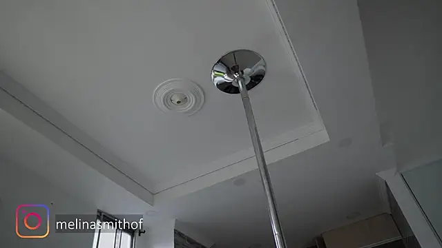 Snapshot of Melina-Smith chatting on 12-11-24, 10:38 Melina-Smith online show from 12-11-24, 10:38