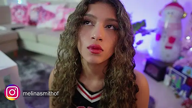 Snapshot of Melina-Smith chatting on 12-19-24, 01:28 Melina-Smith online show from 12-19-24, 01:28