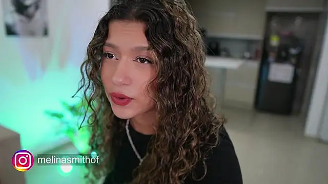 Snapshot of Melina-Smith chatting on 02-25-25, 01:20 Melina-Smith online show from 02-25-25, 01:20